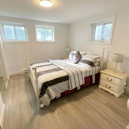 Stylish And Luxurious Apartment Basement Unit Longueuil Exteriér fotografie